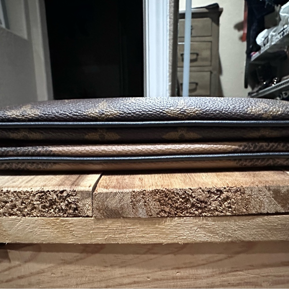 Louis Vuitton double zip pochette - Picture 4 of 9